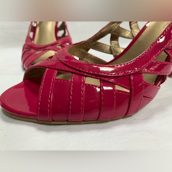 Bandolino Jorkins Slingback, size 8 - Picture 3 of 7